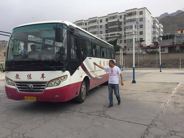 做到兩點(diǎn)，輕松考試，順利拿證